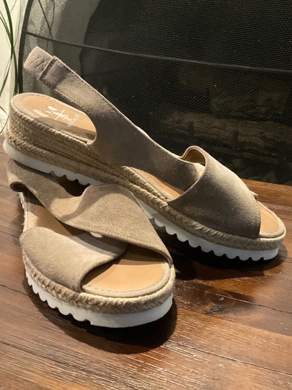 Aquatalia Adelina Espadrille Sandal Tan Suede Size 7
